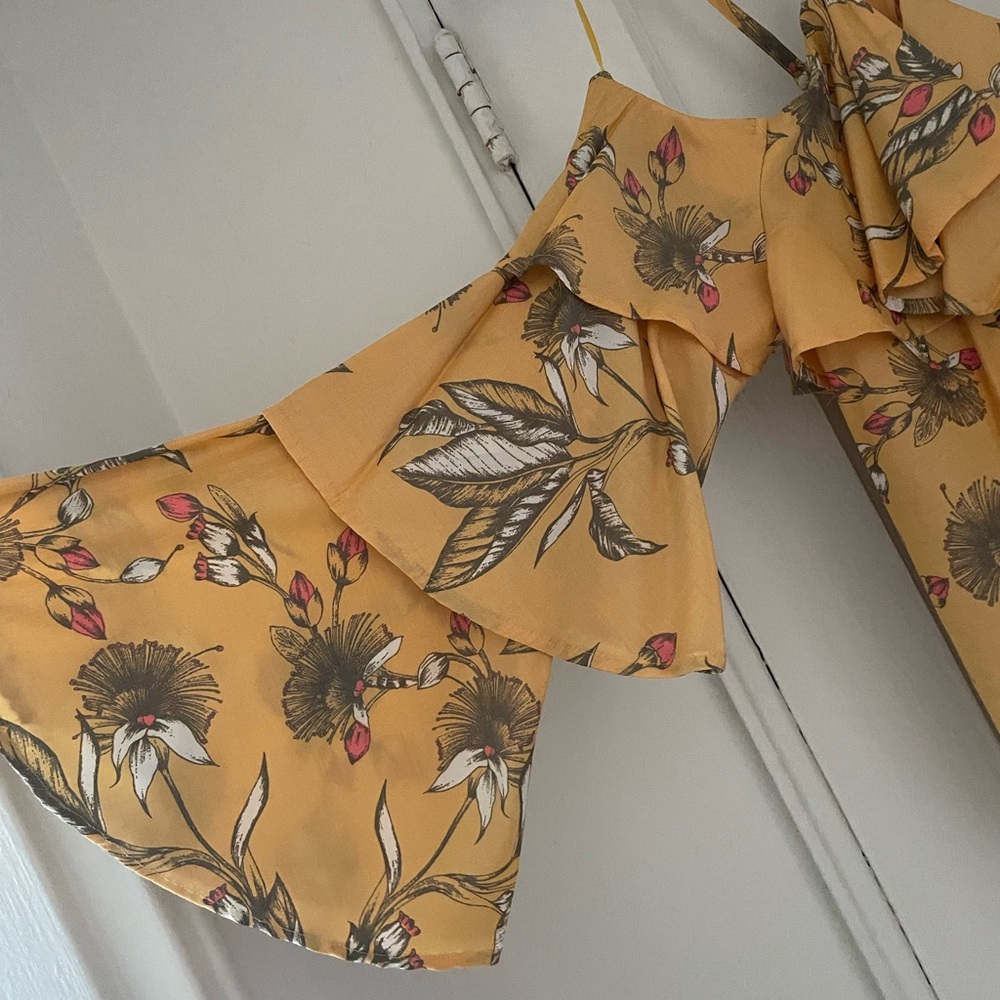Floral Yellow Ruffle Cold Shoulder Top - Picture 3 of 4